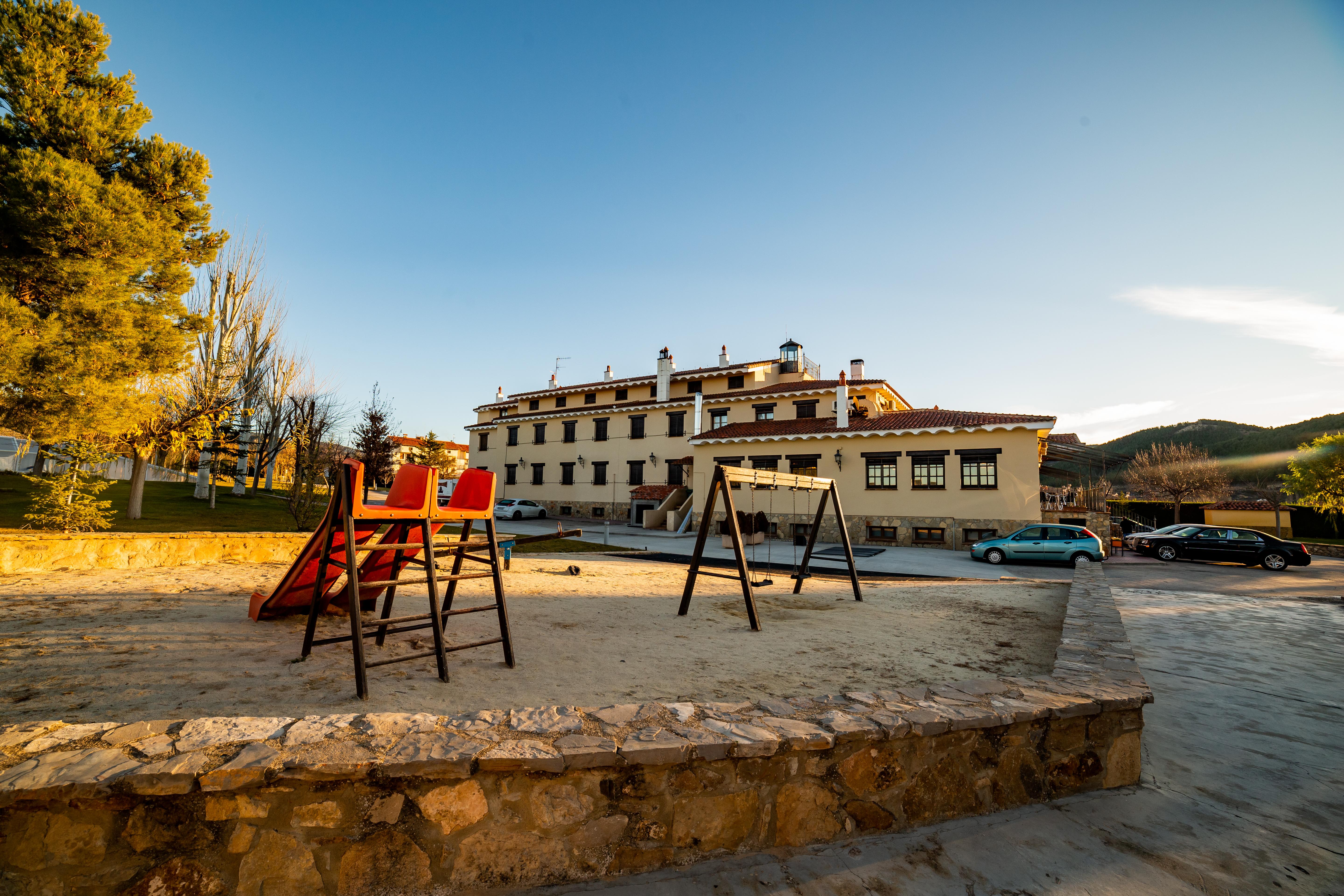 Hotel De Montana Rubielos Руб'єлос-де-Мора Екстер'єр фото