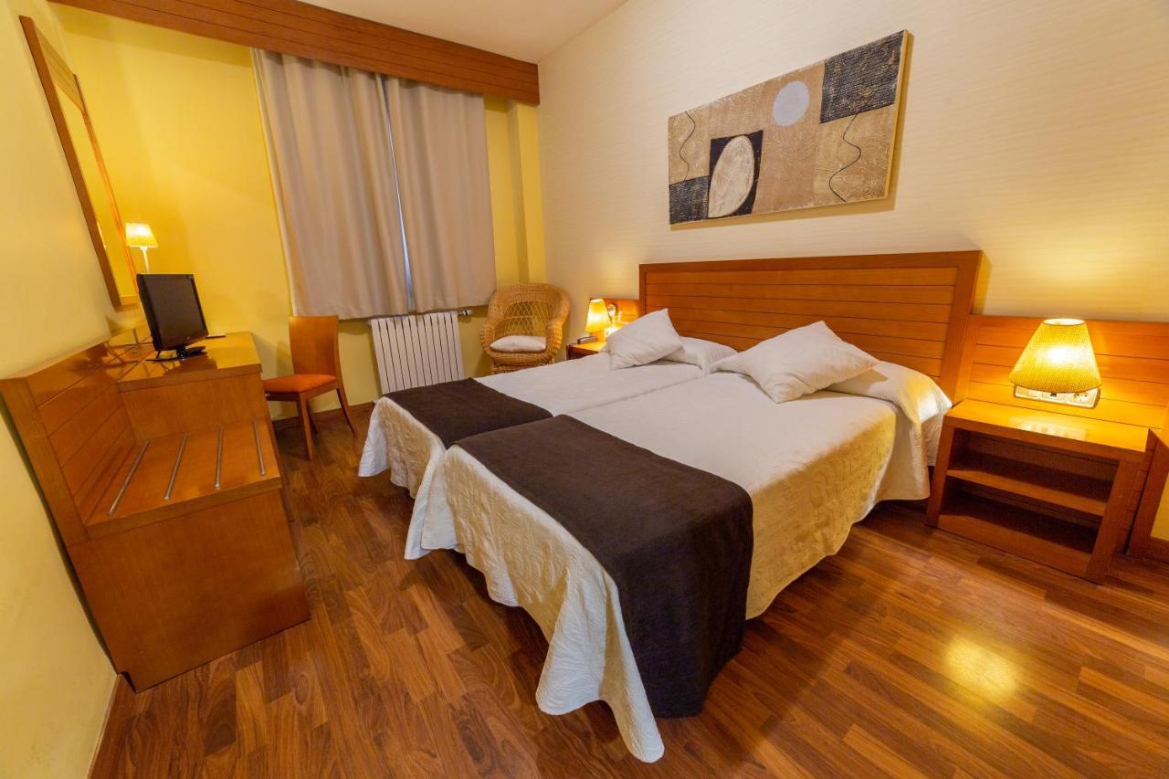 Hotel De Montana Rubielos Руб'єлос-де-Мора Екстер'єр фото